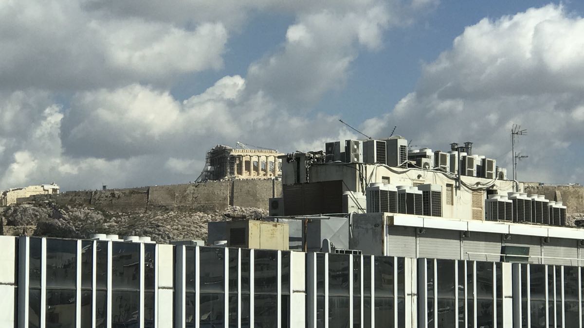 il Partenone visto dalla terrazza panoramica di EMST
